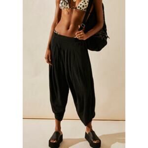 Free People Beach - Black Knit Wide Leg Balloon Pants - NWOT